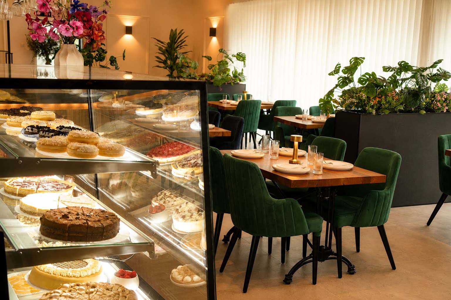 Sfeervolle lunchroom bij Mi Casa Zoetermeer